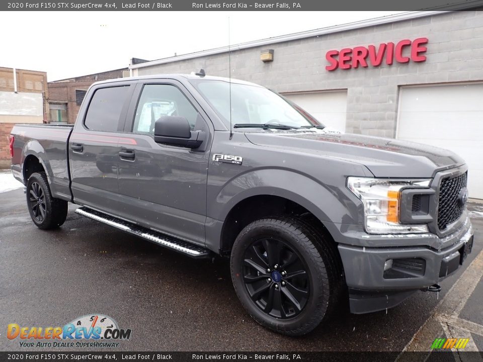 Front 3/4 View of 2020 Ford F150 STX SuperCrew 4x4 Photo #8