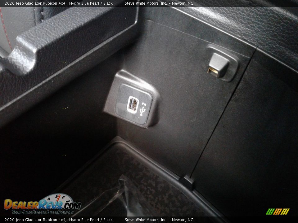 2020 Jeep Gladiator Rubicon 4x4 Hydro Blue Pearl / Black Photo #29