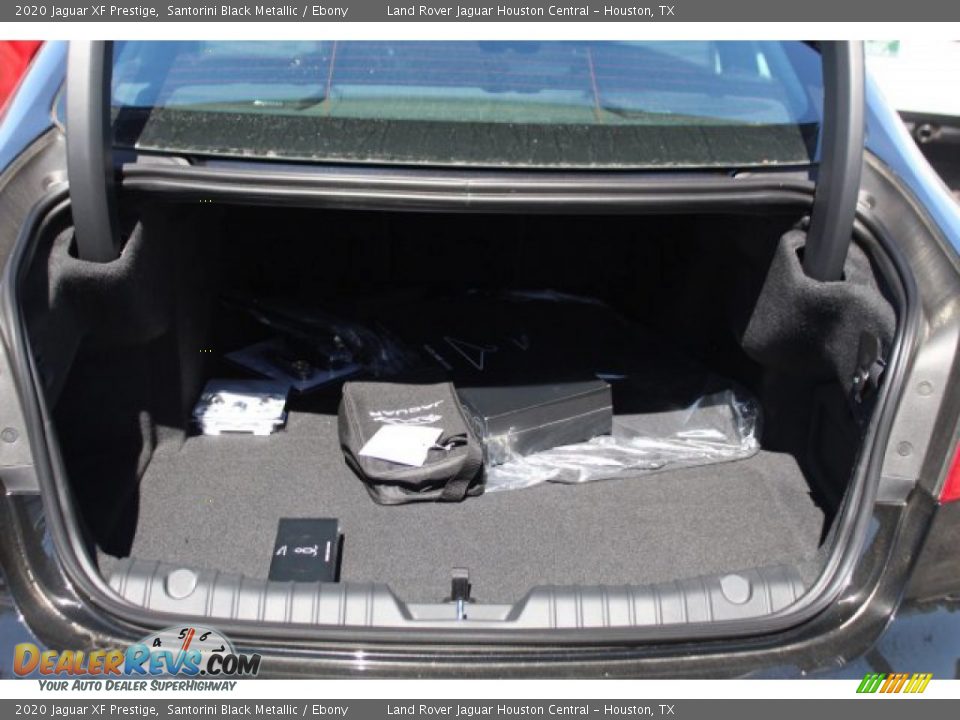 2020 Jaguar XF Prestige Santorini Black Metallic / Ebony Photo #29