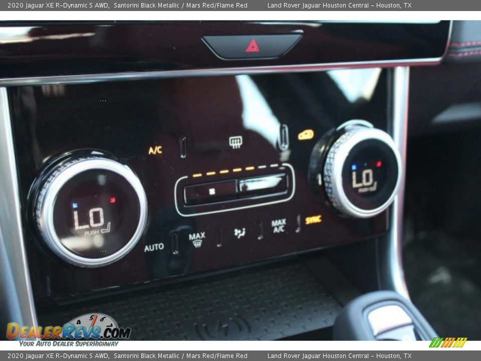 2020 Jaguar XE R-Dynamic S AWD Santorini Black Metallic / Mars Red/Flame Red Photo #16