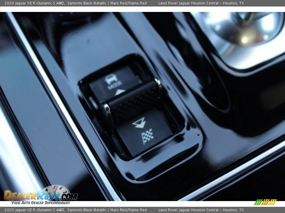 2020 Jaguar XE R-Dynamic S AWD Santorini Black Metallic / Mars Red/Flame Red Photo #18