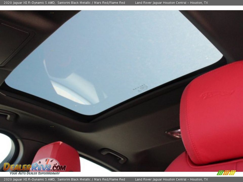 2020 Jaguar XE R-Dynamic S AWD Santorini Black Metallic / Mars Red/Flame Red Photo #25