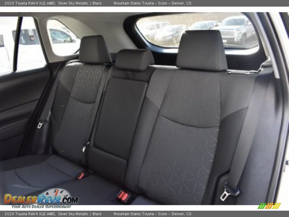 2020 Toyota RAV4 XLE AWD Silver Sky Metallic / Black Photo #9