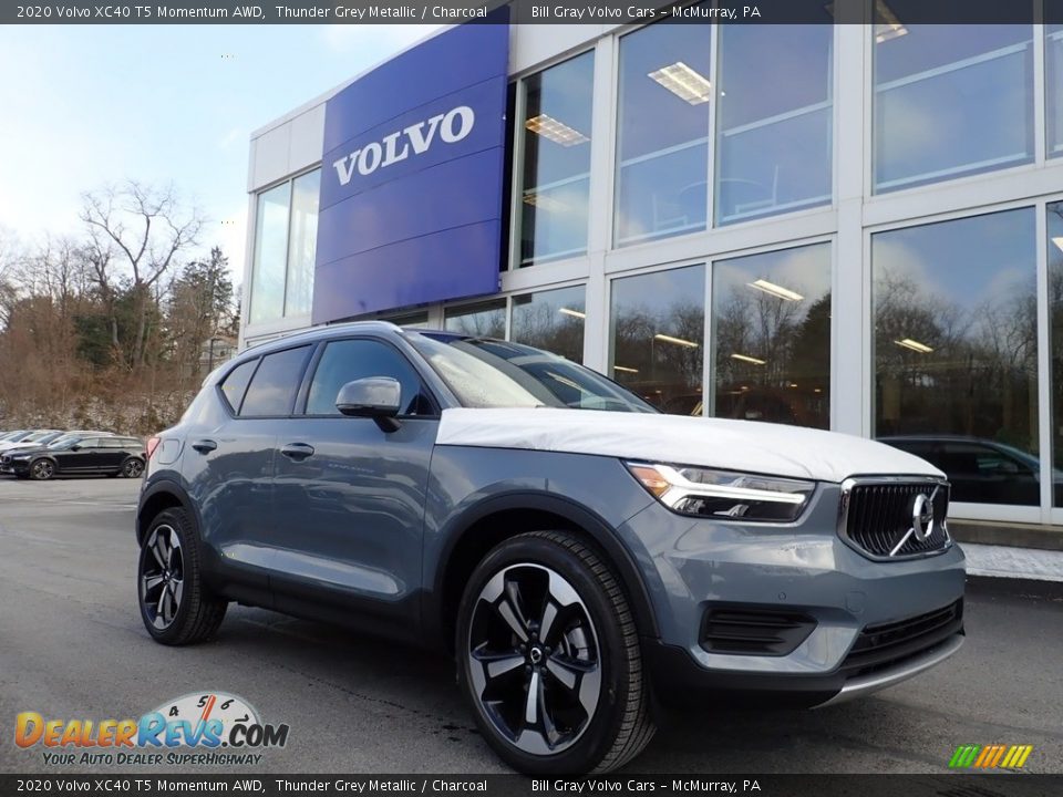 2020 Volvo XC40 T5 Momentum AWD Thunder Grey Metallic / Charcoal Photo #1