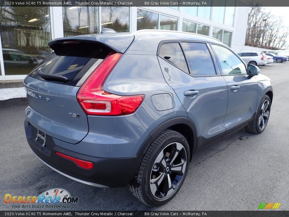 2020 Volvo XC40 T5 Momentum AWD Thunder Grey Metallic / Charcoal Photo #2