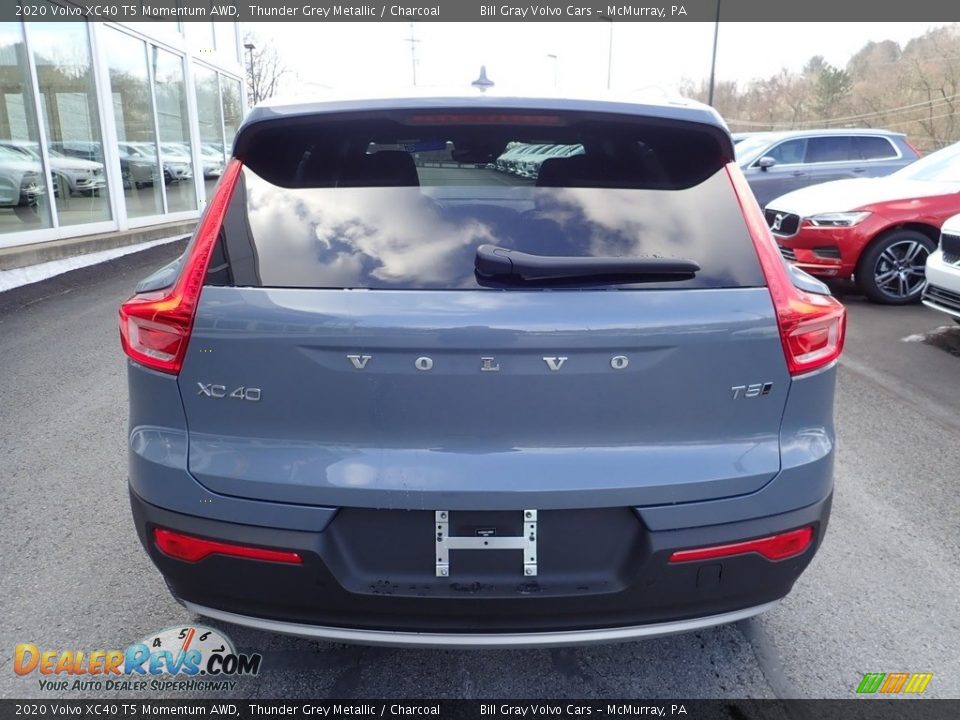 2020 Volvo XC40 T5 Momentum AWD Thunder Grey Metallic / Charcoal Photo #3