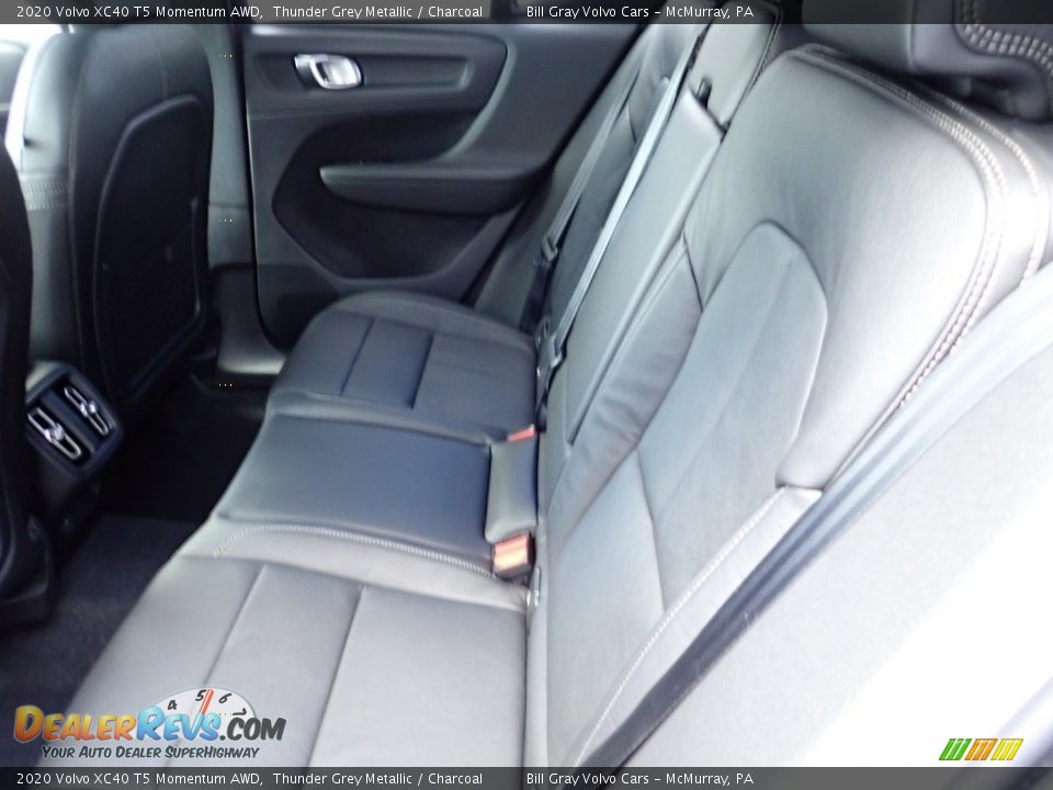 2020 Volvo XC40 T5 Momentum AWD Thunder Grey Metallic / Charcoal Photo #8