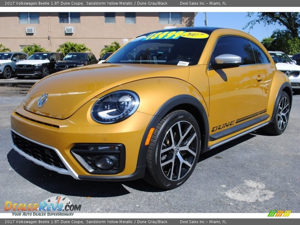 2017 Volkswagen Beetle 1.8T Dune Coupe Sandstorm Yellow Metallic / Dune Gray/Black Photo #5