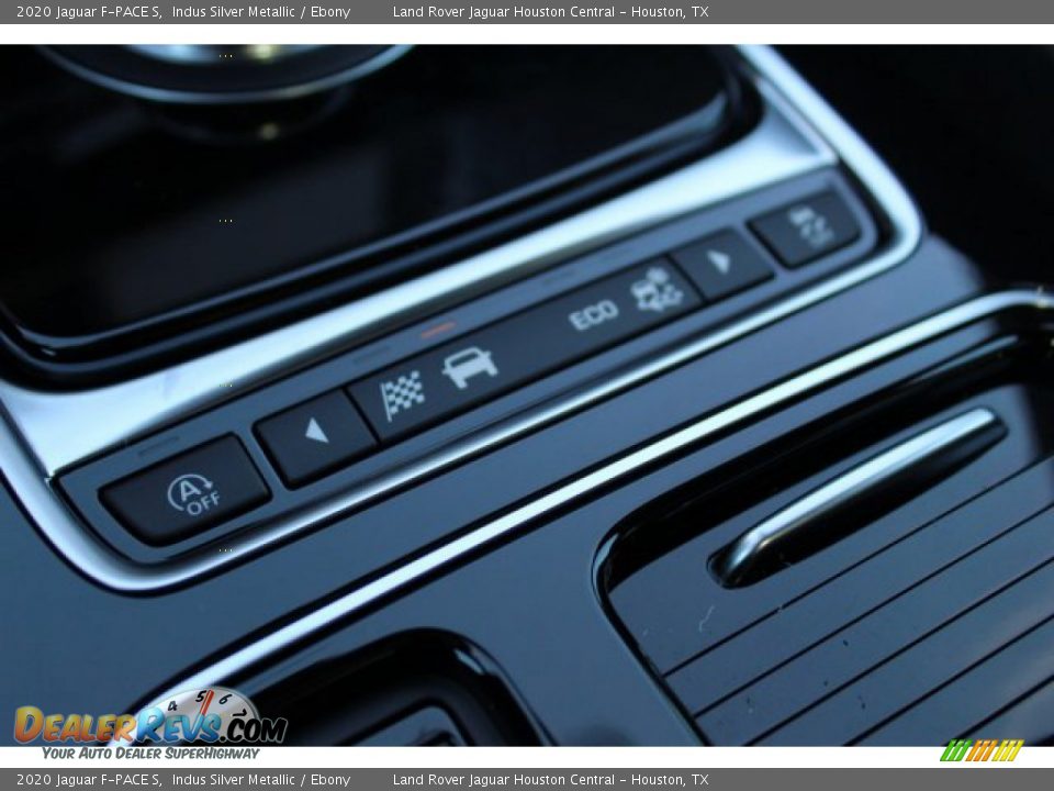 2020 Jaguar F-PACE S Indus Silver Metallic / Ebony Photo #17