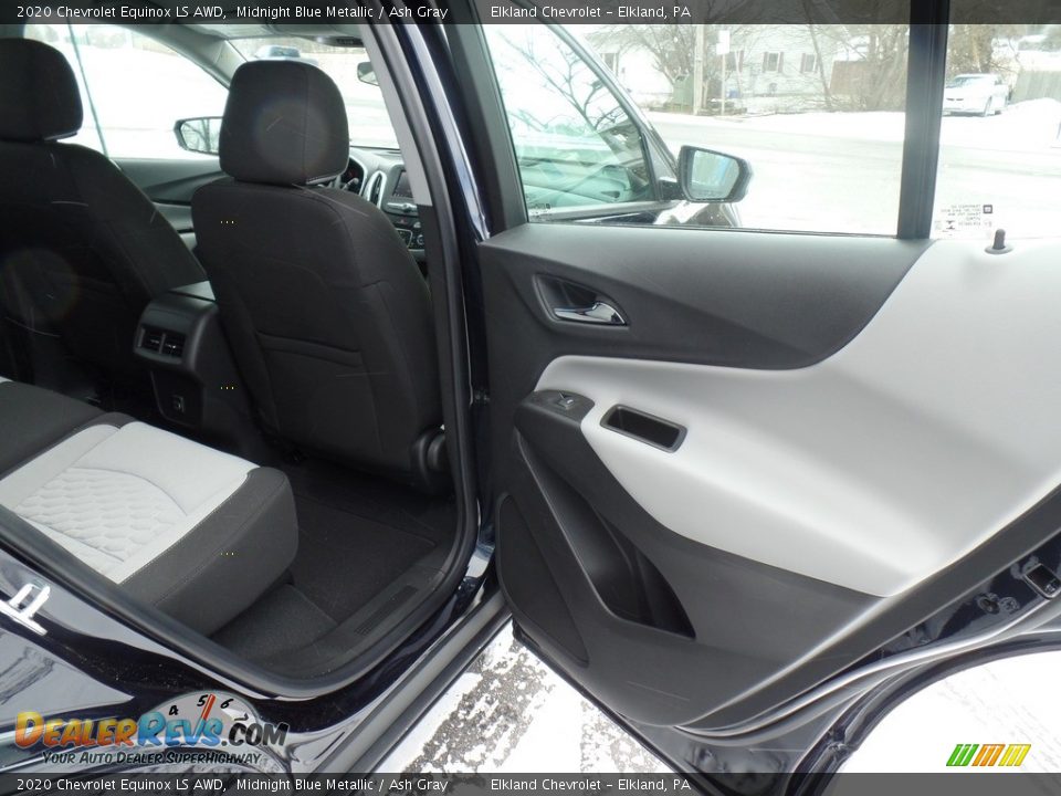 2020 Chevrolet Equinox LS AWD Midnight Blue Metallic / Ash Gray Photo #35