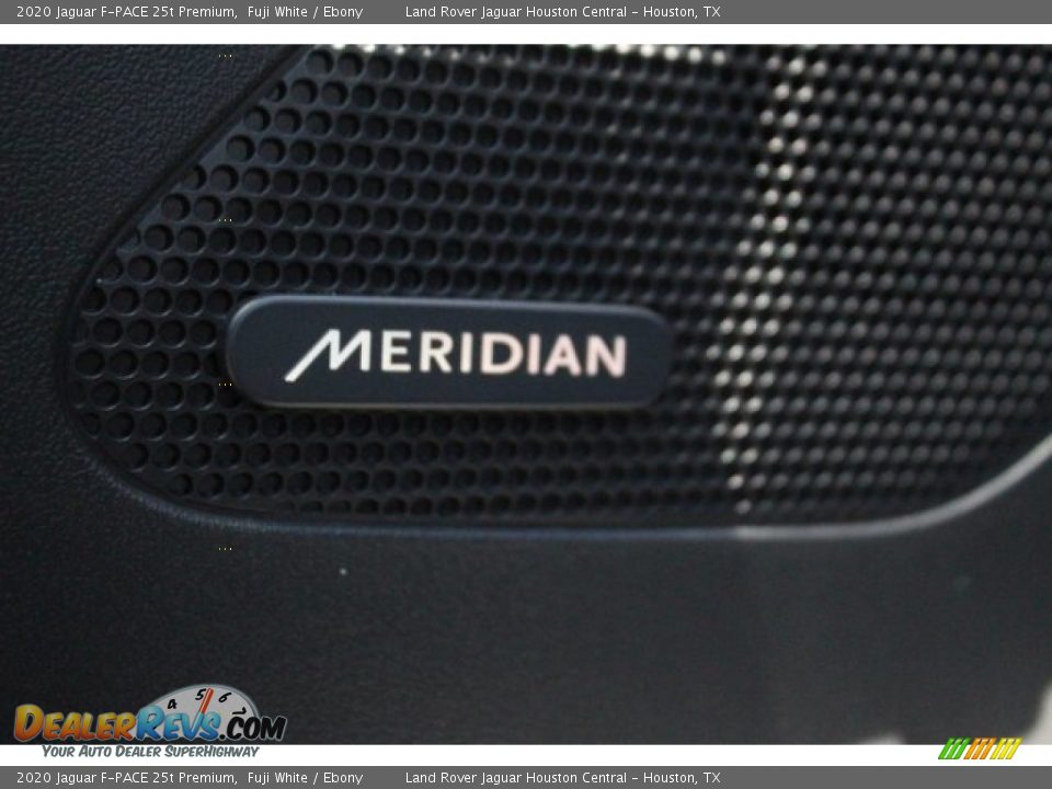 2020 Jaguar F-PACE 25t Premium Fuji White / Ebony Photo #11