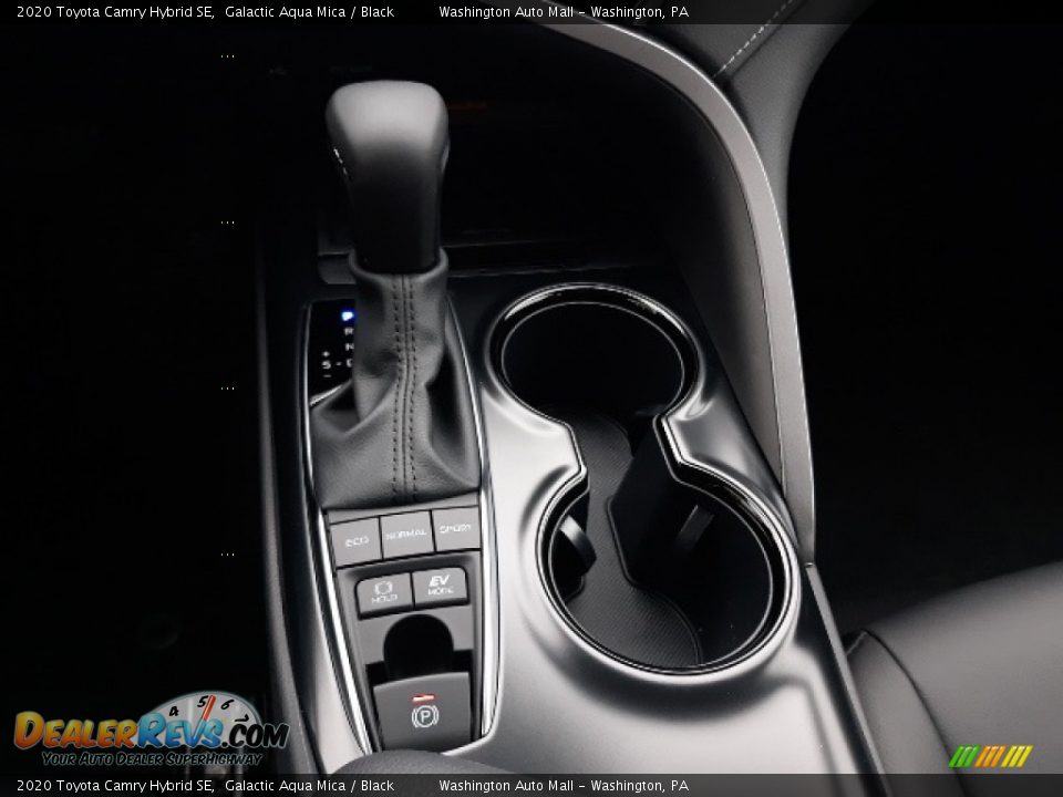 2020 Toyota Camry Hybrid SE Galactic Aqua Mica / Black Photo #14