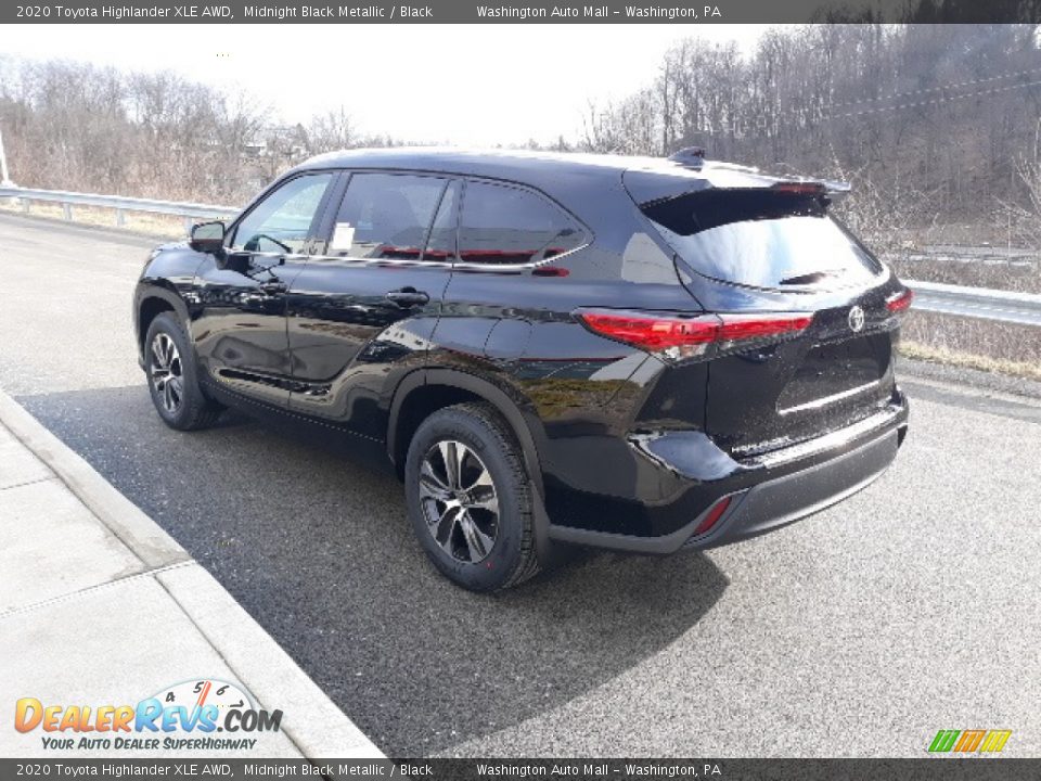 2020 Toyota Highlander XLE AWD Midnight Black Metallic / Black Photo #2