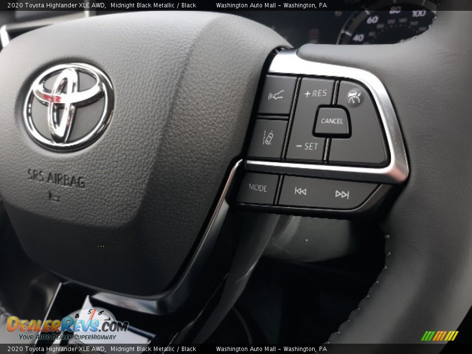 2020 Toyota Highlander XLE AWD Steering Wheel Photo #6