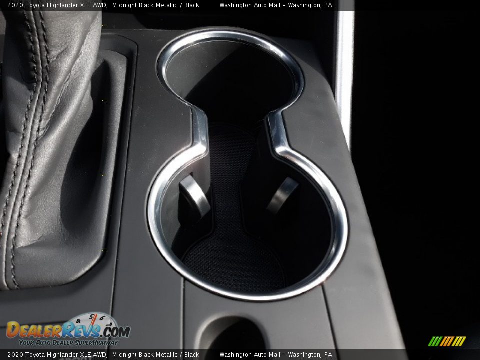 2020 Toyota Highlander XLE AWD Midnight Black Metallic / Black Photo #19