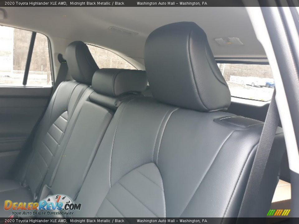 2020 Toyota Highlander XLE AWD Midnight Black Metallic / Black Photo #31