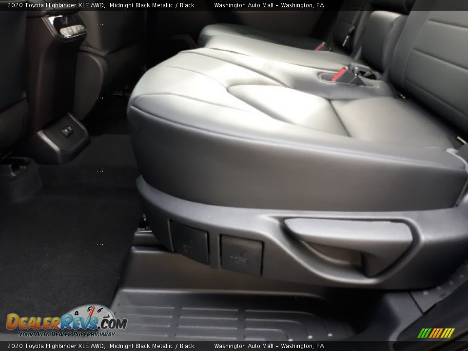 2020 Toyota Highlander XLE AWD Midnight Black Metallic / Black Photo #32