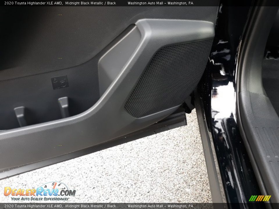 2020 Toyota Highlander XLE AWD Midnight Black Metallic / Black Photo #34