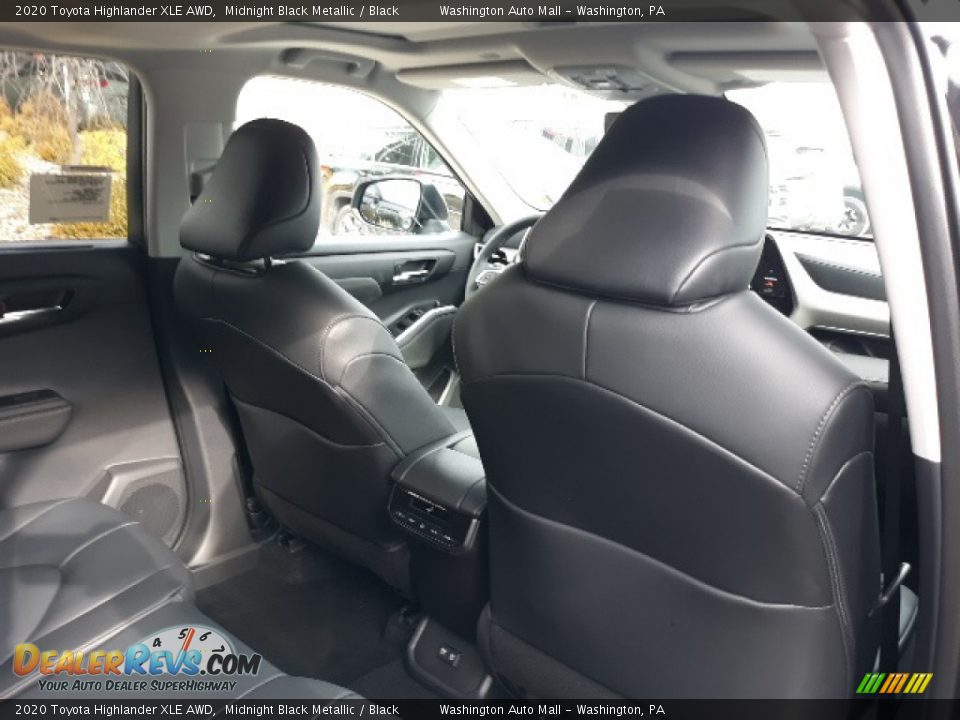 2020 Toyota Highlander XLE AWD Midnight Black Metallic / Black Photo #35