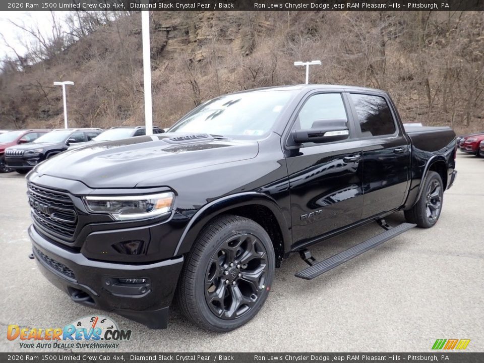 Front 3/4 View of 2020 Ram 1500 Limited Crew Cab 4x4 Photo #1