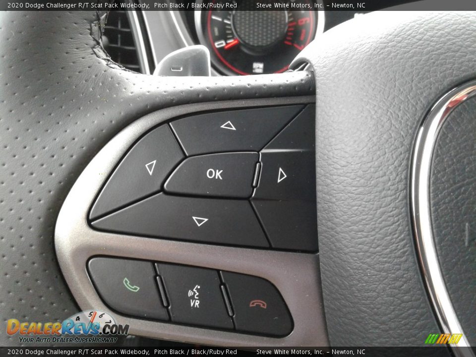2020 Dodge Challenger R/T Scat Pack Widebody Steering Wheel Photo #17