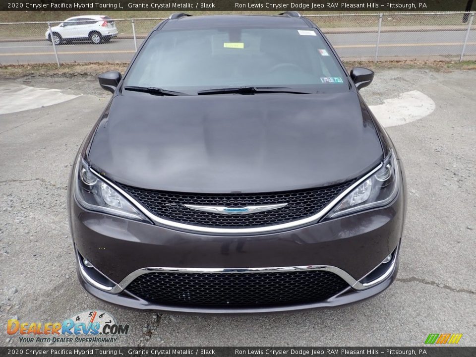 2020 Chrysler Pacifica Hybrid Touring L Granite Crystal Metallic / Black Photo #2