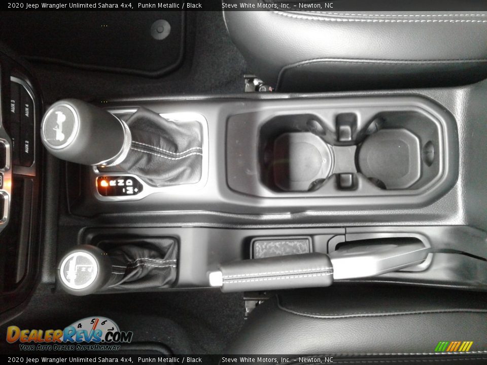 2020 Jeep Wrangler Unlimited Sahara 4x4 Punkn Metallic / Black Photo #28