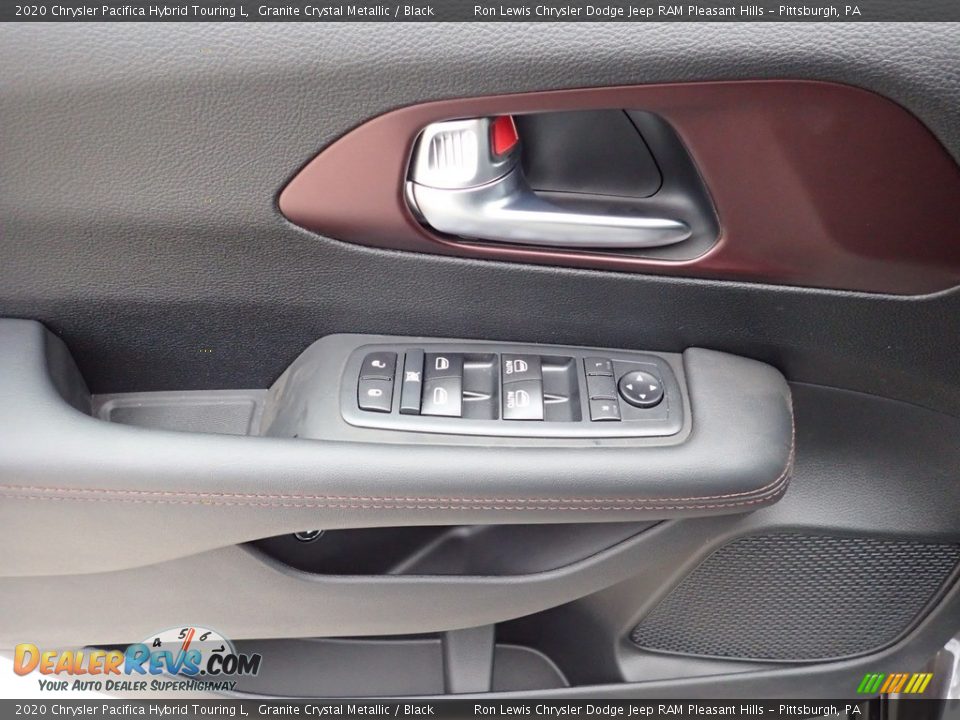 Door Panel of 2020 Chrysler Pacifica Hybrid Touring L Photo #12