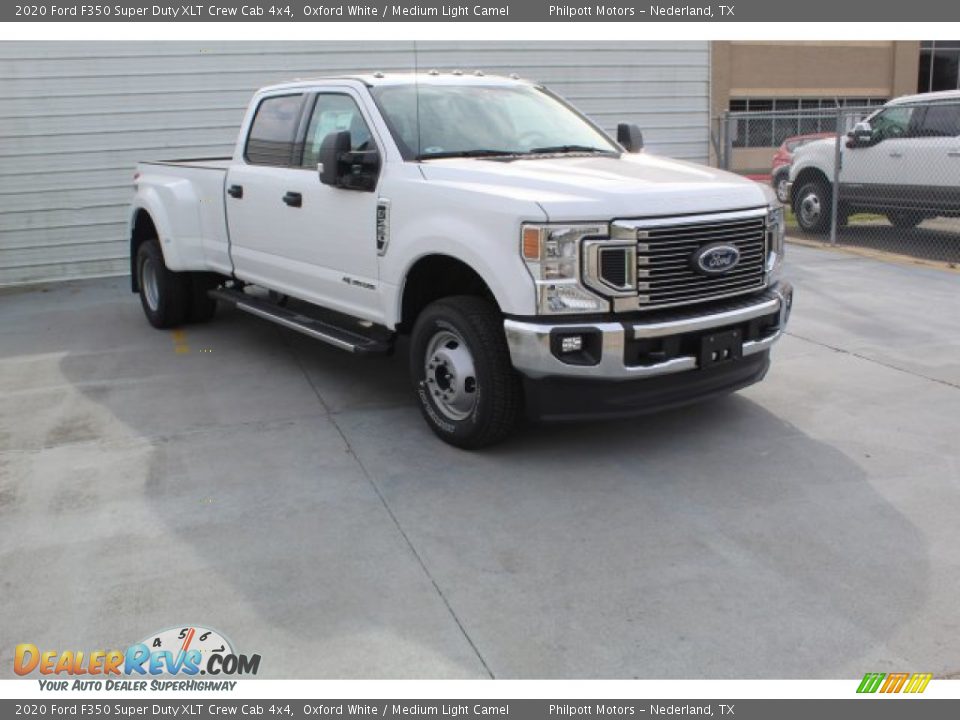 2020 Ford F350 Super Duty XLT Crew Cab 4x4 Oxford White / Medium Light Camel Photo #2