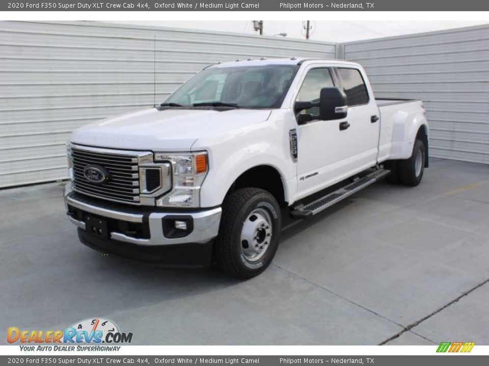 2020 Ford F350 Super Duty XLT Crew Cab 4x4 Oxford White / Medium Light Camel Photo #4