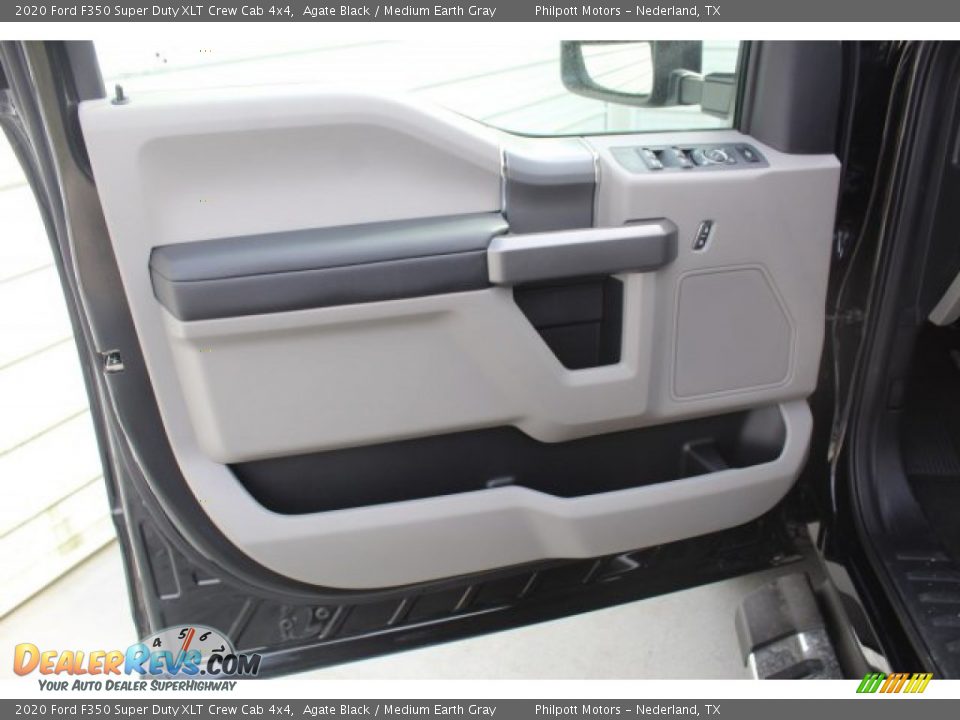 2020 Ford F350 Super Duty XLT Crew Cab 4x4 Agate Black / Medium Earth Gray Photo #9