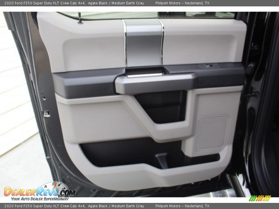 2020 Ford F350 Super Duty XLT Crew Cab 4x4 Agate Black / Medium Earth Gray Photo #18