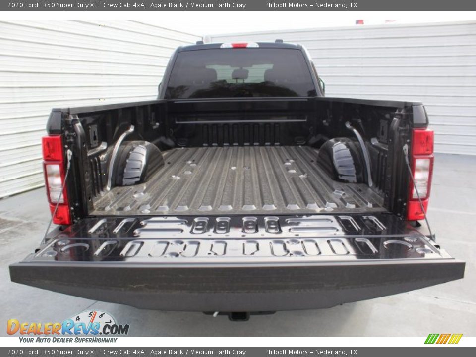 2020 Ford F350 Super Duty XLT Crew Cab 4x4 Agate Black / Medium Earth Gray Photo #22