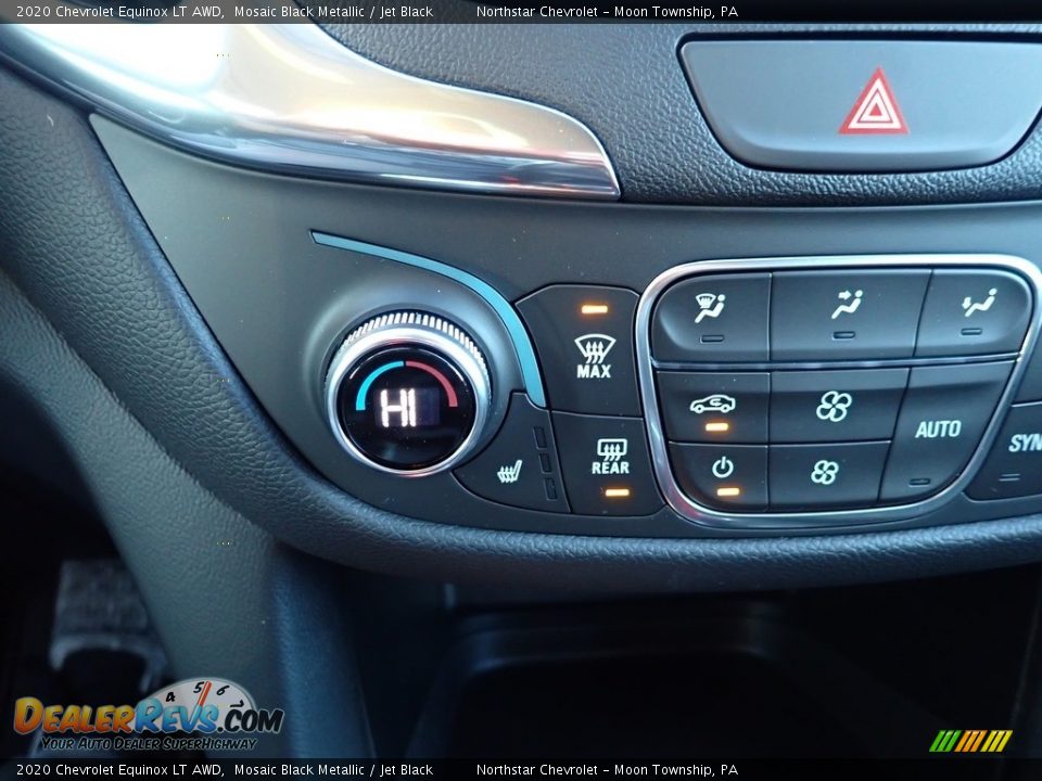 2020 Chevrolet Equinox LT AWD Mosaic Black Metallic / Jet Black Photo #18