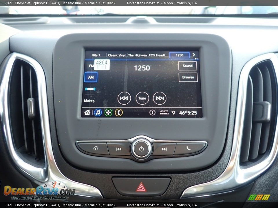 Controls of 2020 Chevrolet Equinox LT AWD Photo #16