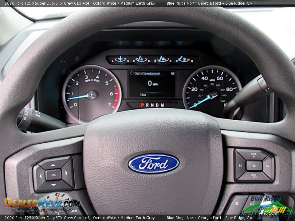 2020 Ford F250 Super Duty STX Crew Cab 4x4 Oxford White / Medium Earth Gray Photo #17