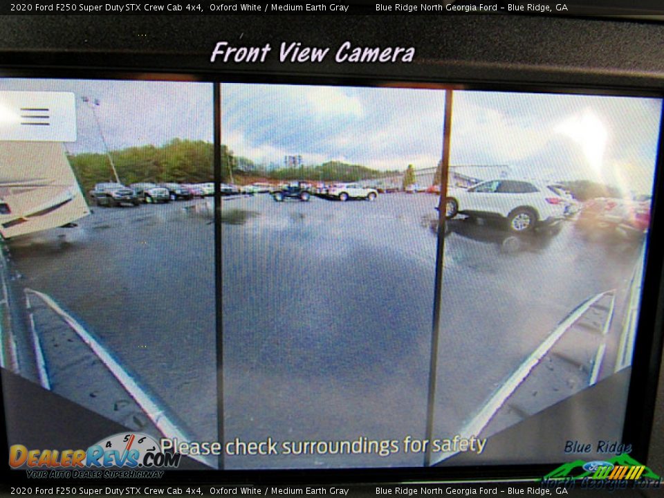 2020 Ford F250 Super Duty STX Crew Cab 4x4 Oxford White / Medium Earth Gray Photo #23