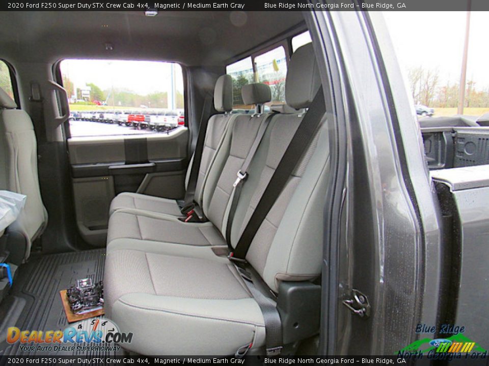 2020 Ford F250 Super Duty STX Crew Cab 4x4 Magnetic / Medium Earth Gray Photo #12