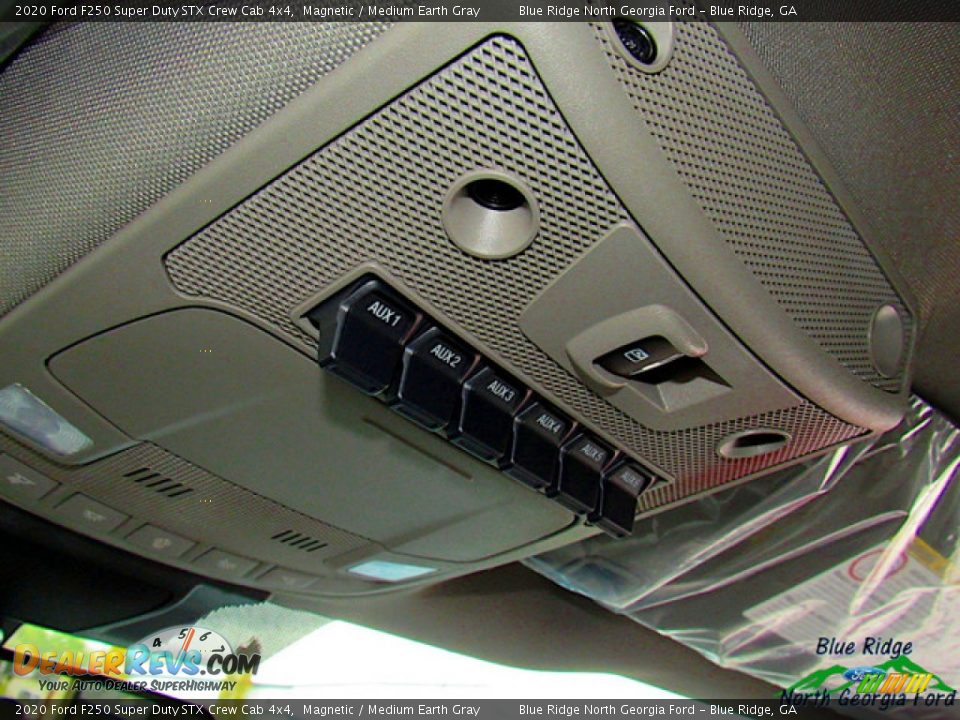 2020 Ford F250 Super Duty STX Crew Cab 4x4 Magnetic / Medium Earth Gray Photo #26
