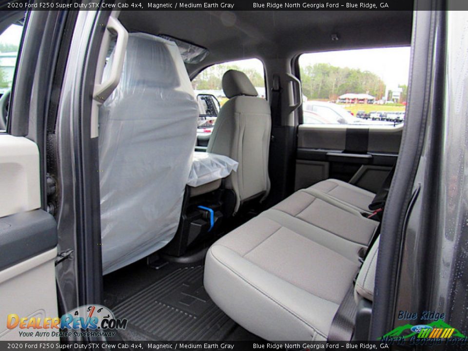 2020 Ford F250 Super Duty STX Crew Cab 4x4 Magnetic / Medium Earth Gray Photo #32