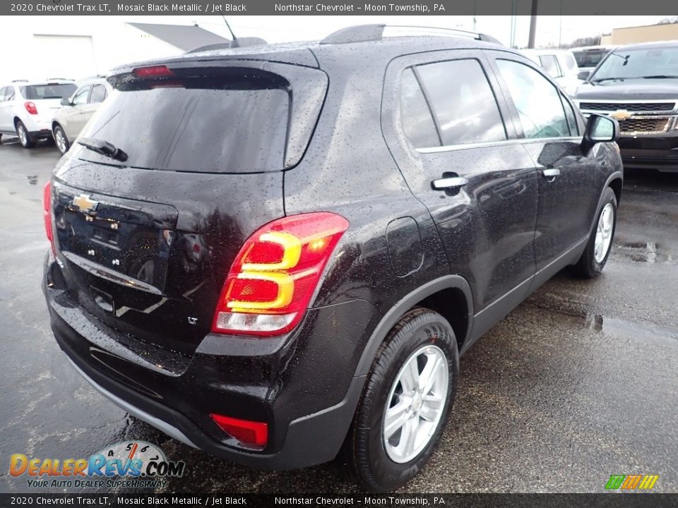 2020 Chevrolet Trax LT Mosaic Black Metallic / Jet Black Photo #5