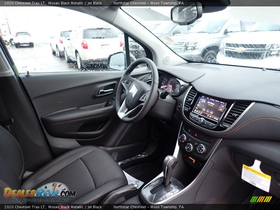 2020 Chevrolet Trax LT Mosaic Black Metallic / Jet Black Photo #11