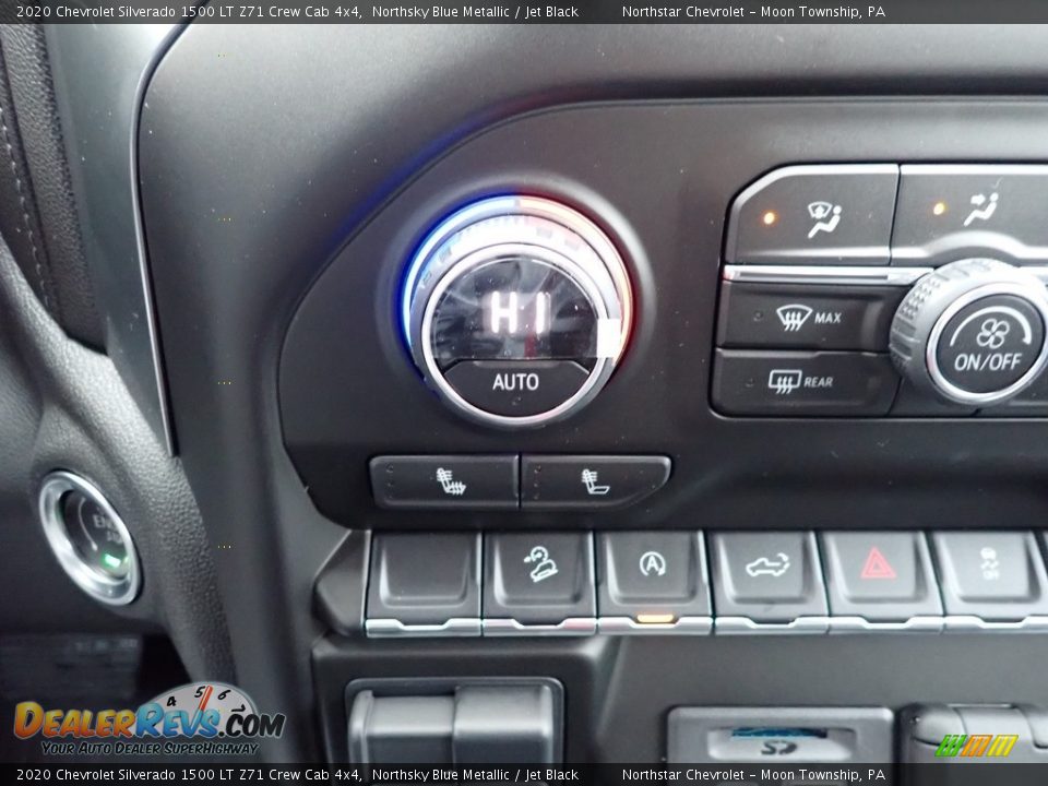 Controls of 2020 Chevrolet Silverado 1500 LT Z71 Crew Cab 4x4 Photo #18