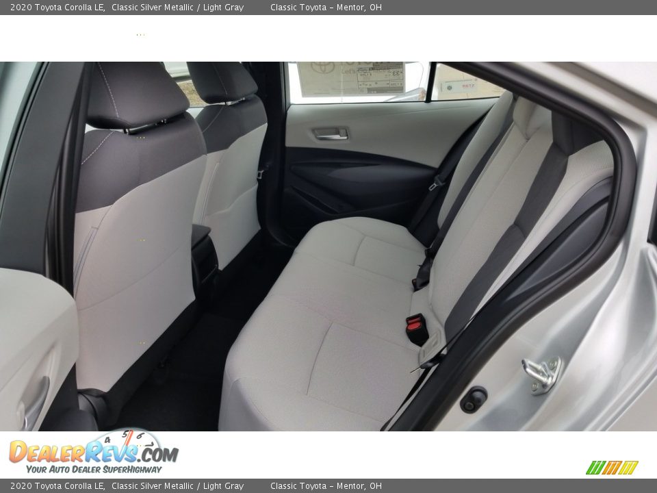 2020 Toyota Corolla LE Classic Silver Metallic / Light Gray Photo #3