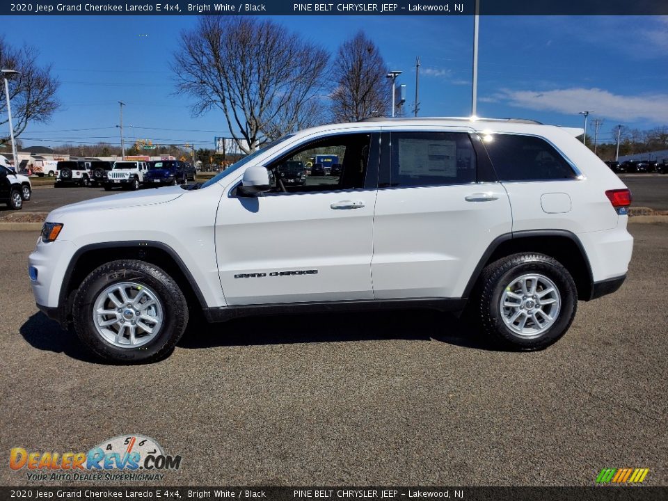 2020 Jeep Grand Cherokee Laredo E 4x4 Bright White / Black Photo #4