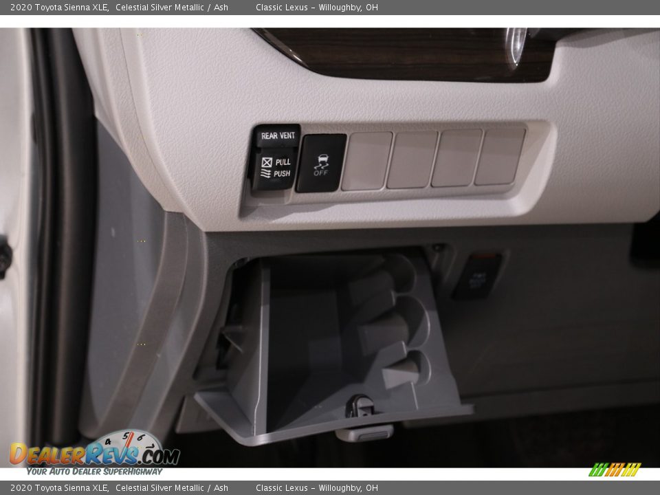 2020 Toyota Sienna XLE Celestial Silver Metallic / Ash Photo #6