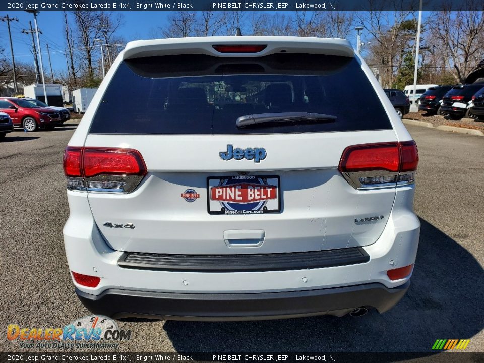 2020 Jeep Grand Cherokee Laredo E 4x4 Bright White / Black Photo #7