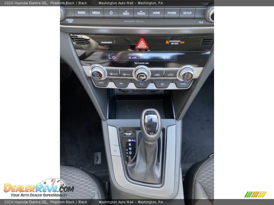 2020 Hyundai Elantra SEL Phantom Black / Black Photo #29