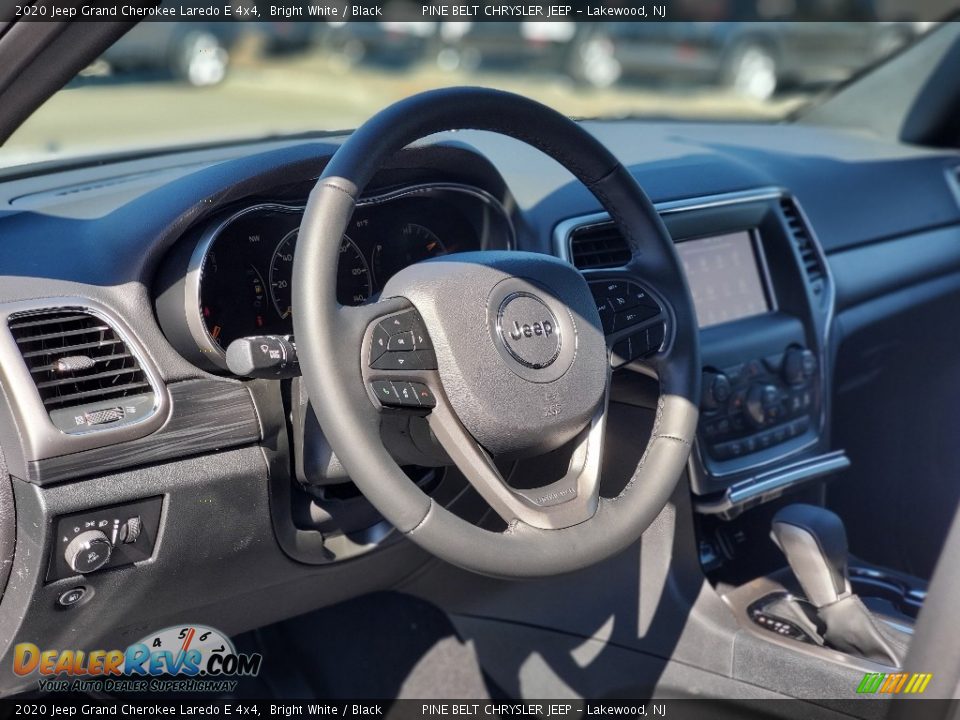 2020 Jeep Grand Cherokee Laredo E 4x4 Bright White / Black Photo #10