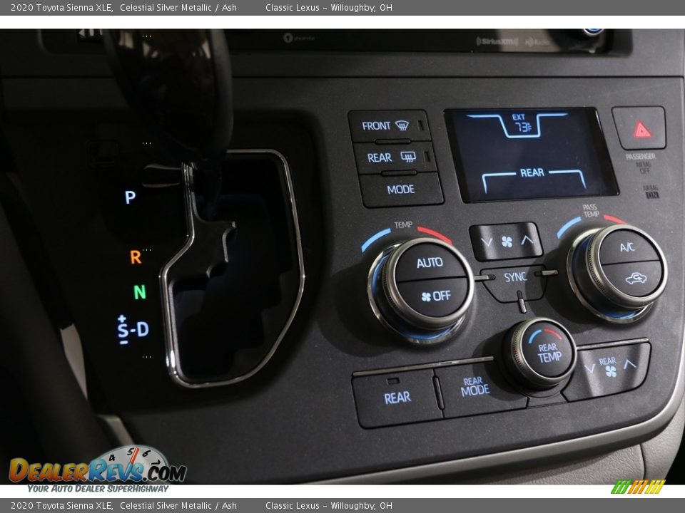 2020 Toyota Sienna XLE Celestial Silver Metallic / Ash Photo #18